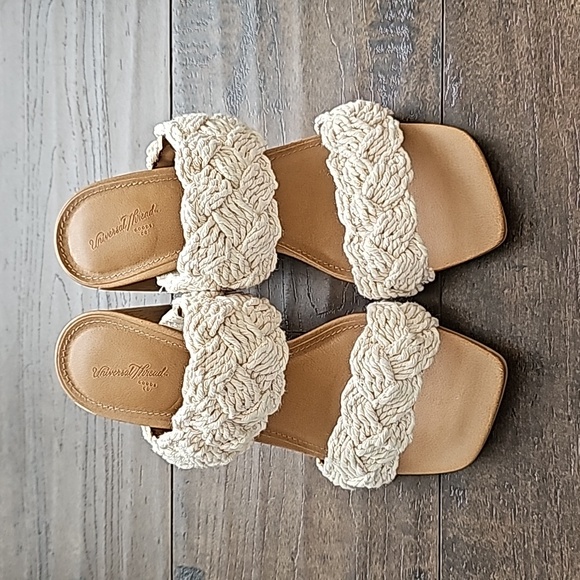 Universal Thread Heels - Picture 6 of 6